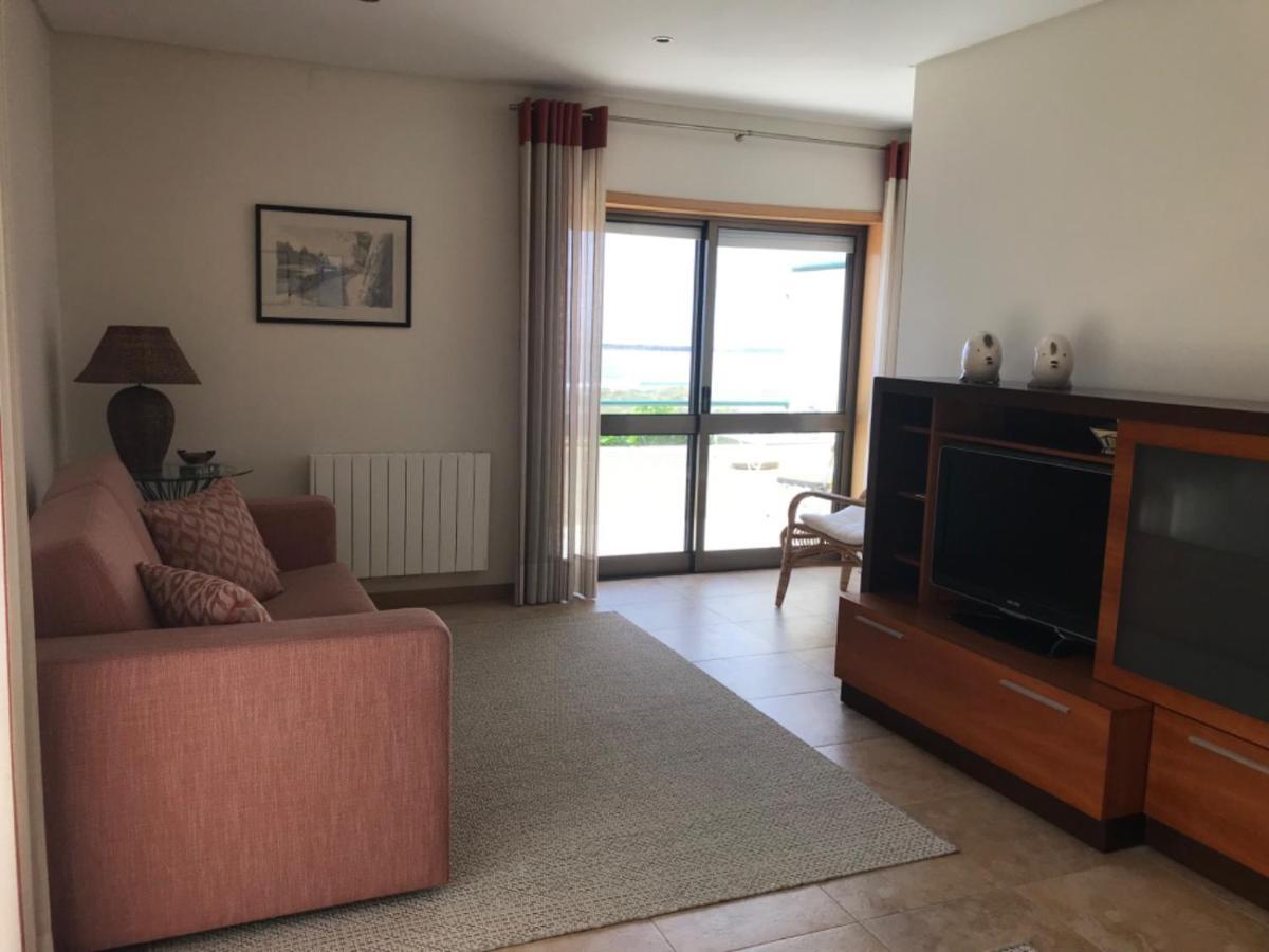 Beachfront Apartment With Sea View Azurara Eksteriør bilde